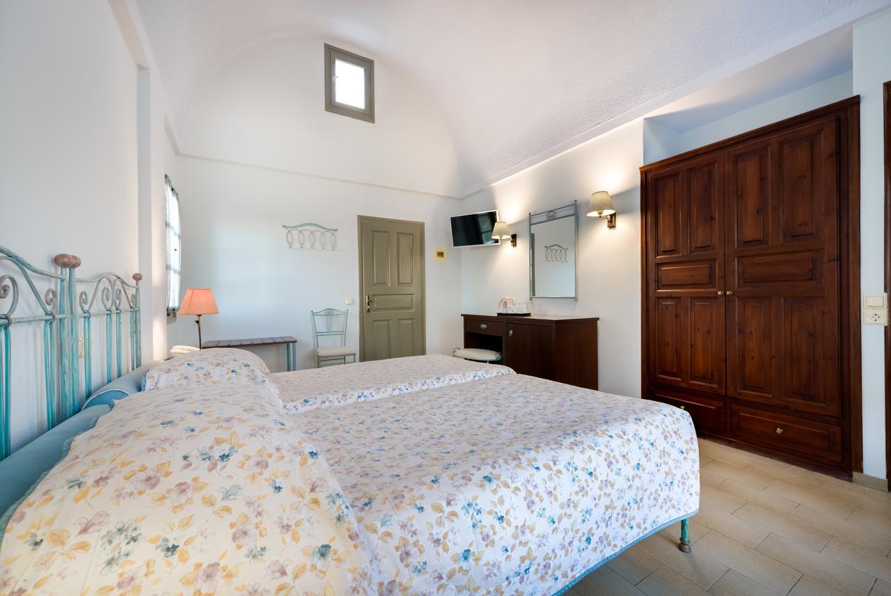 Zephyros Hotel Kamari  Bagian luar foto
