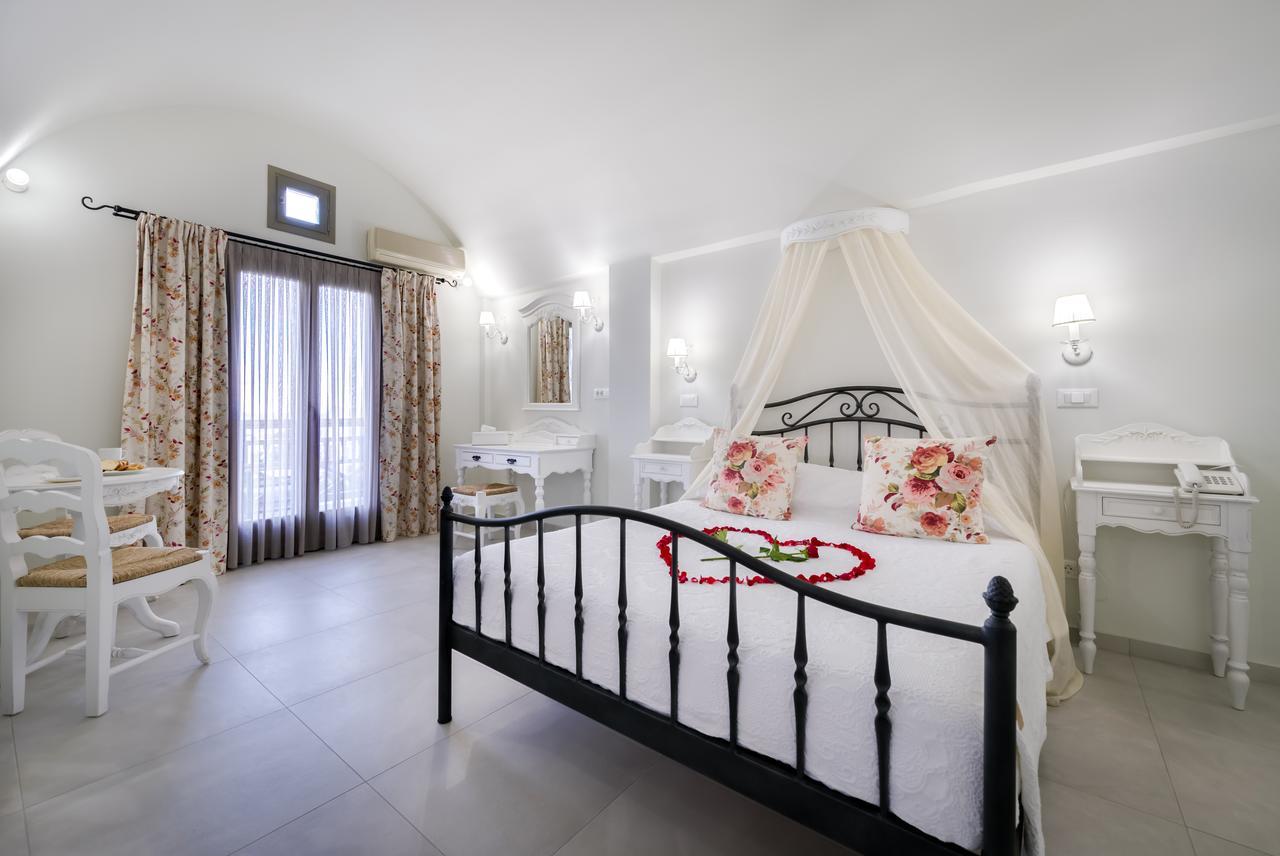 Zephyros Hotel Kamari  Bagian luar foto