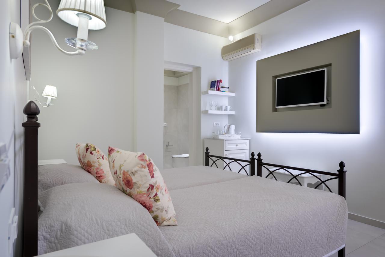 Zephyros Hotel Kamari  Bagian luar foto